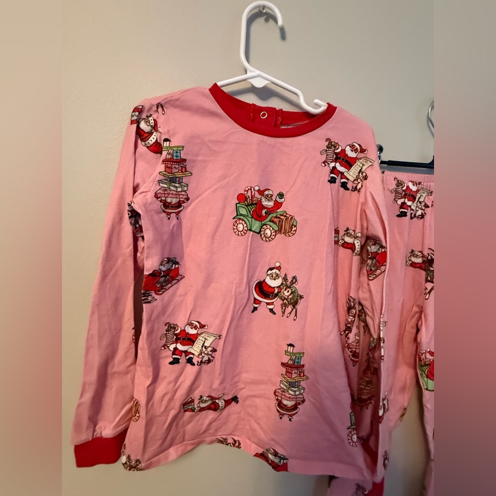 Sal & Pimenta Santa Claus Pink Kids Pajamas - Picture 2 of 5